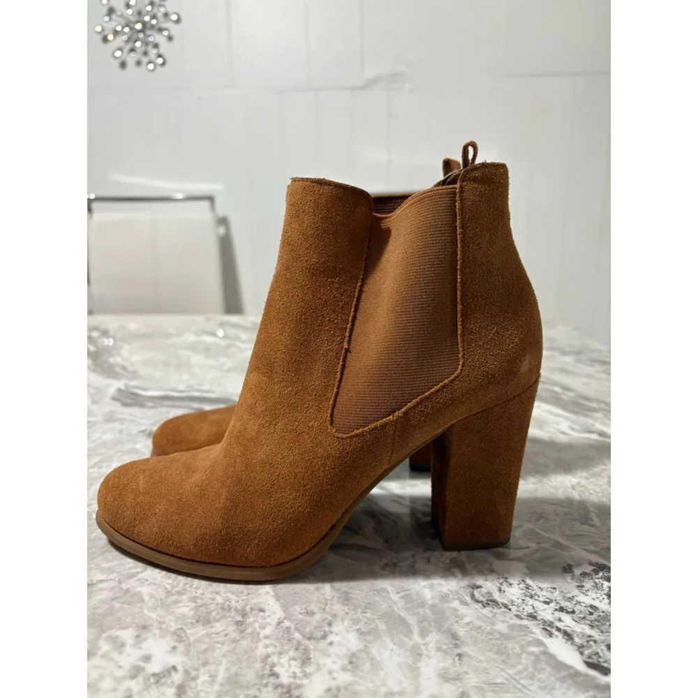 MICHAEL KORS Lottie Bootie Suede Almond Toe Ankle Boots Brown Size 7.5M - Picture 3 of 5